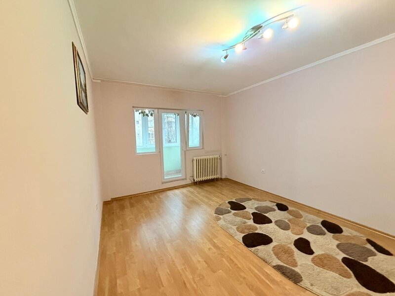 Aparatorii Patriei- 5 minute metrou Apartament 4 camere