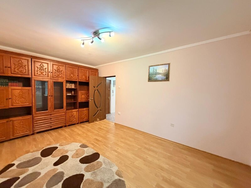 Aparatorii Patriei- 5 minute metrou Apartament 4 camere