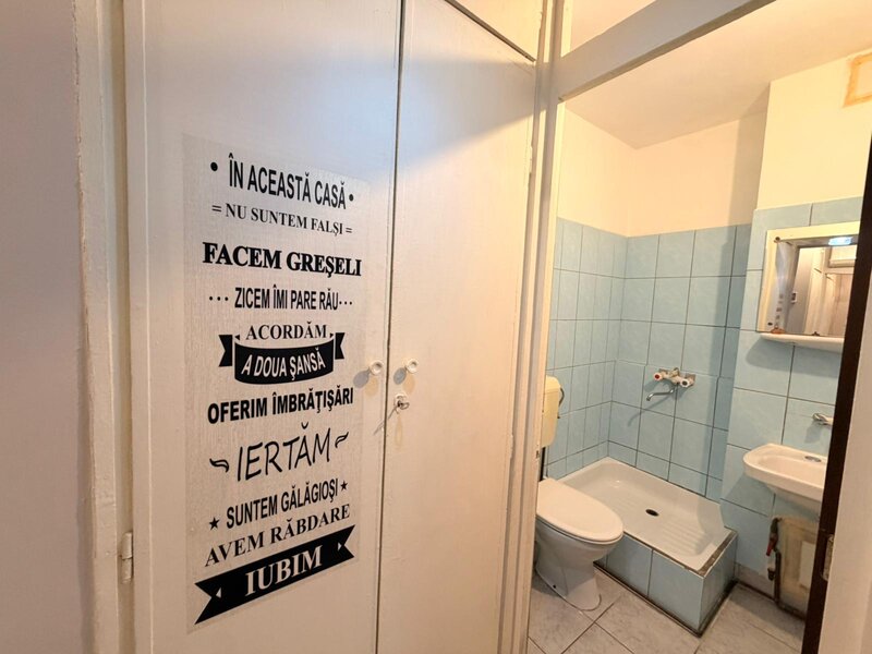 Aparatorii Patriei- 5 minute metrou Apartament 4 camere